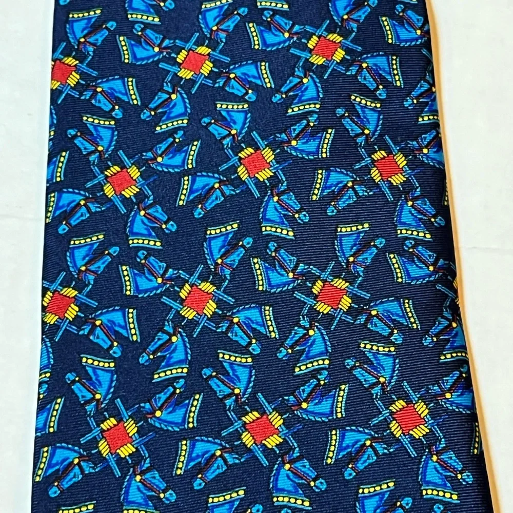 Longchamp Vintage Italian Silk Horse Head Tie in Blue Design - Picture 3 of 7